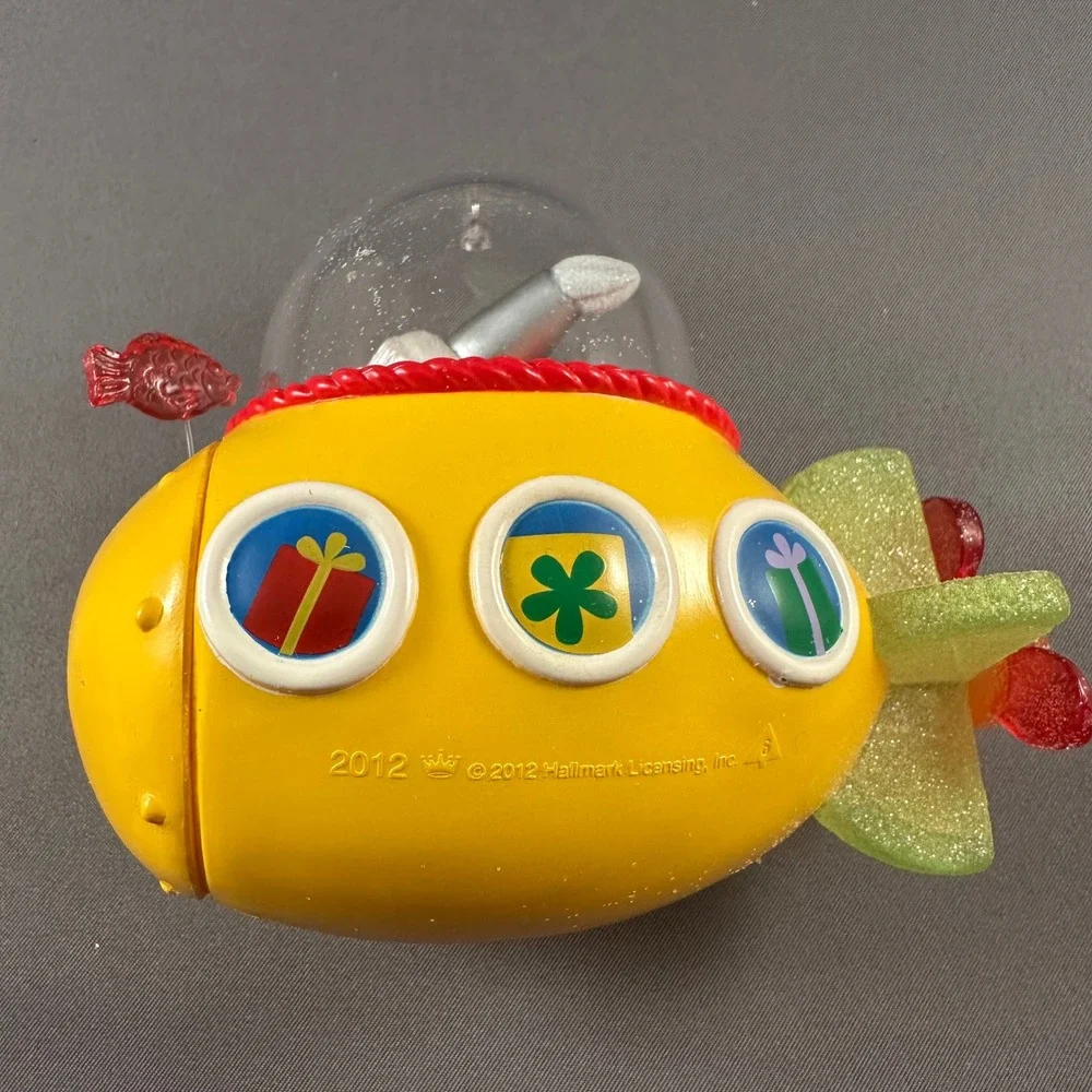 Hallmark Keepsake Christmas Ornament 2012 Santa‎ in Yellow Submarine S S R 2012